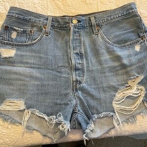 Levi 501 Jean Shorts - Size 33 (16)